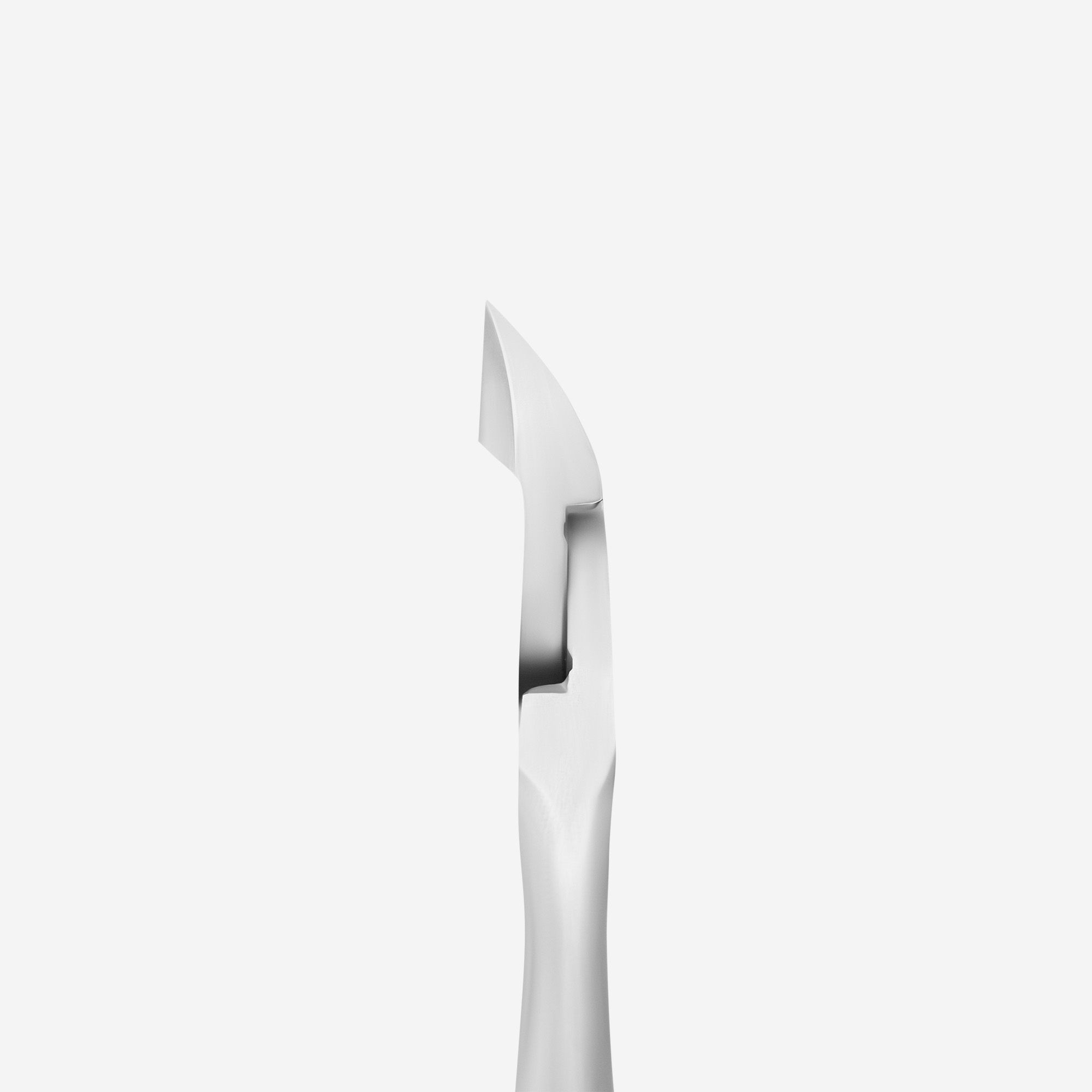 (Qarmi International) Cuticle Nippers - Image 2